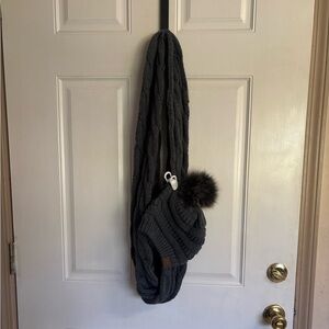 OS C. C Brand Solid gray Pom Pom Beanie hat/Infinity Scarf set.  In EUC!